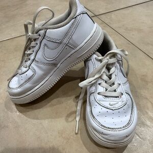 Nike Light Gray Athletic Shoes